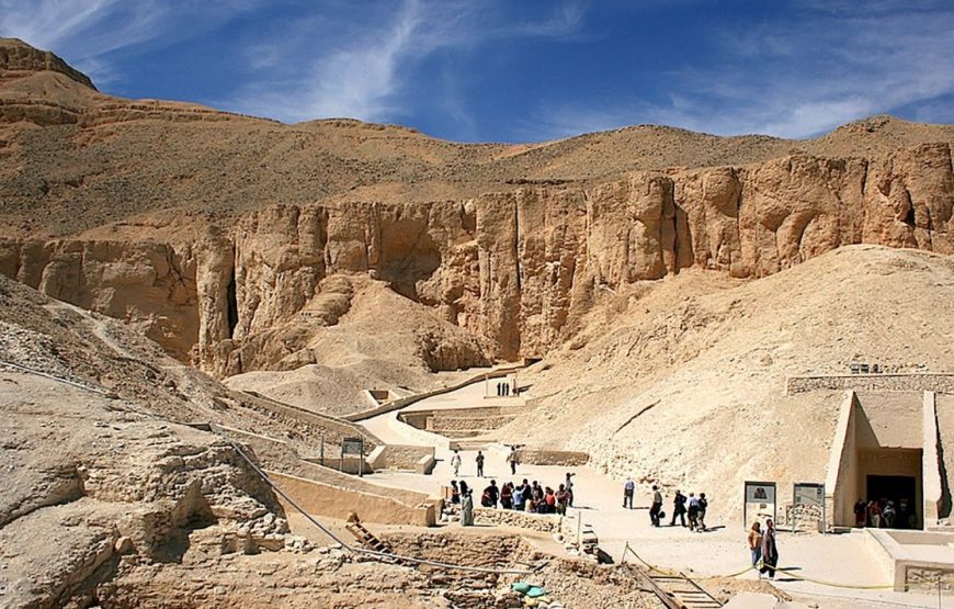 Luxor & The Valley of the Queens from Hurghada