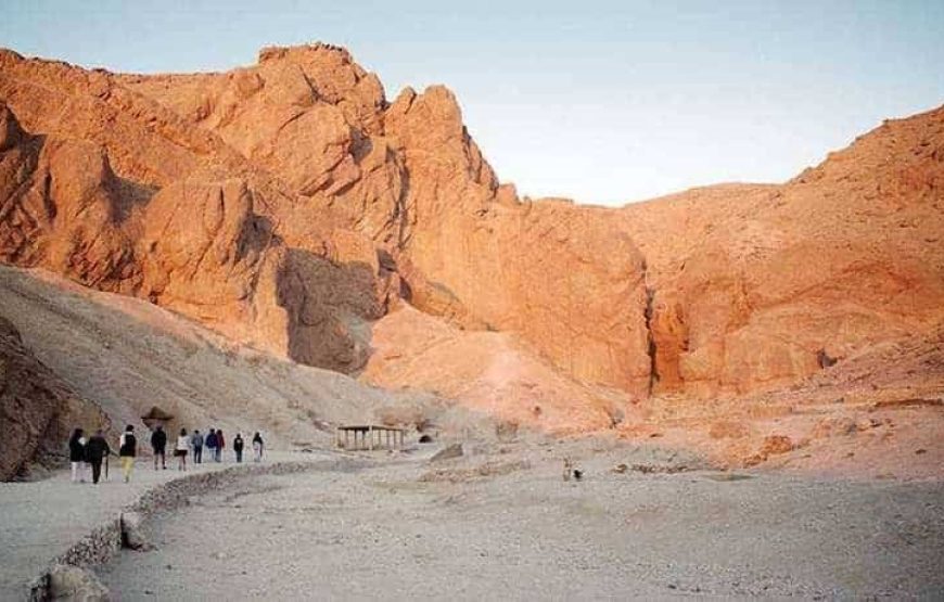 Luxor & The Valley of the Queens from Hurghada